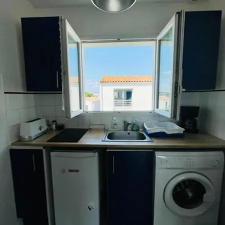 Bright 36 M Nest With Lovely Balcony * La Rochelle (Charente-Maritime)