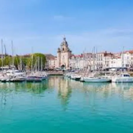 Apartment Bright 36 M Nest With Lovely Balcony La Rochelle (Charente-Maritime)